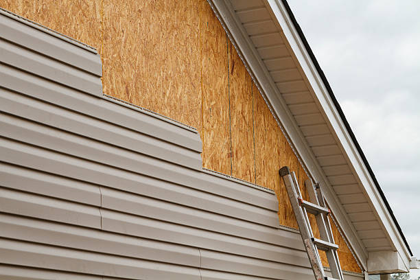 24/7 Emergency Siding Replacement experts in Martinsburg, WV
